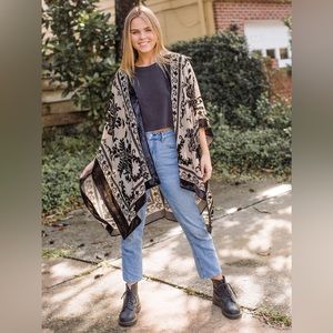 Natural Life velvet kimono